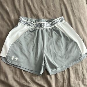 Under Armour Women’s Shorts NEW - Size XS
